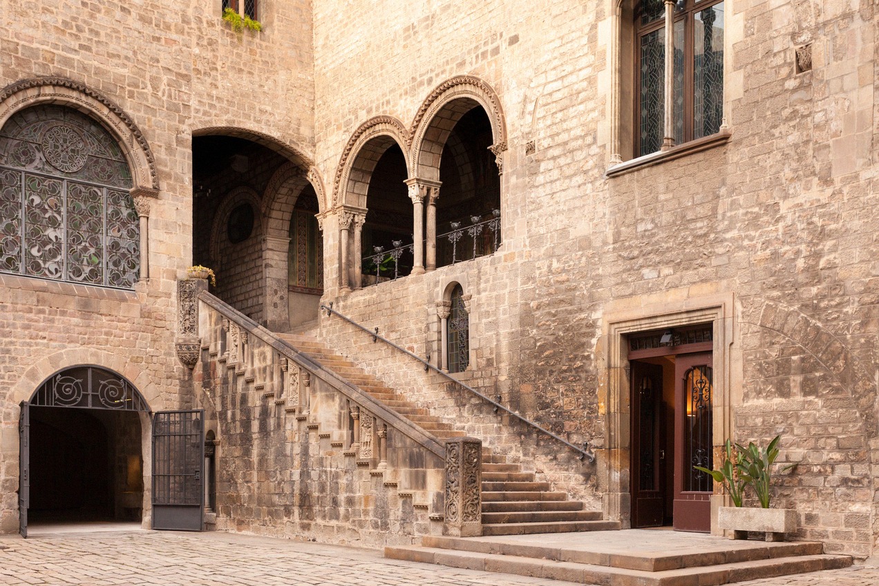 Medieval courtyard of the Museu Picasso with Romanesque arches